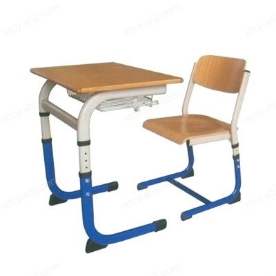 学校课桌椅04