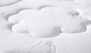 香河华尚高分子材料批发厂家带您一起了解亲水棉床垫材料有哪些特点