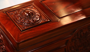 香河名典家具生产厂家告诉您红木书桌书柜的保养方式有哪些