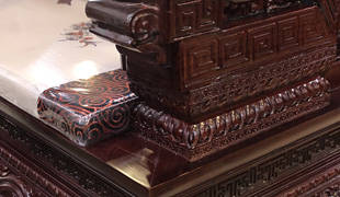 香河名典红木家具生产厂家明清仿古书桌字台实木办公桌摆放技巧