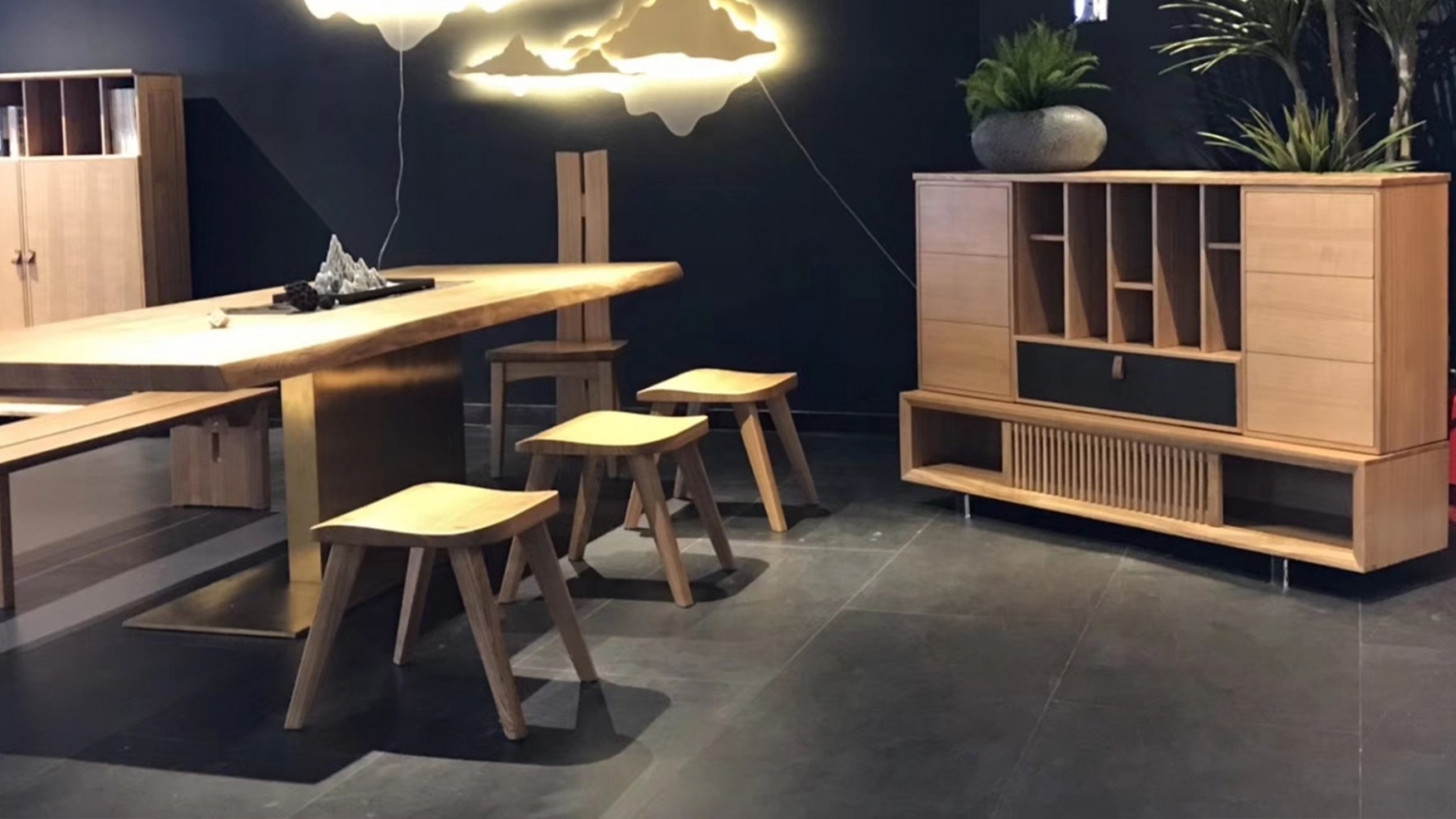 功匠工房餐厅简约实木桌椅组合+边柜