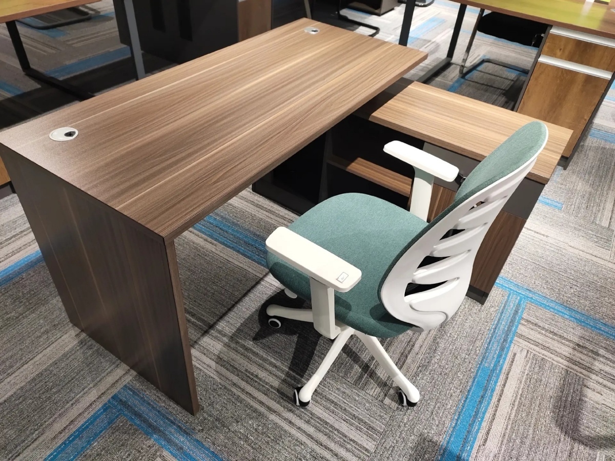 办公桌1.4*1.2米（柚木套雅灰）