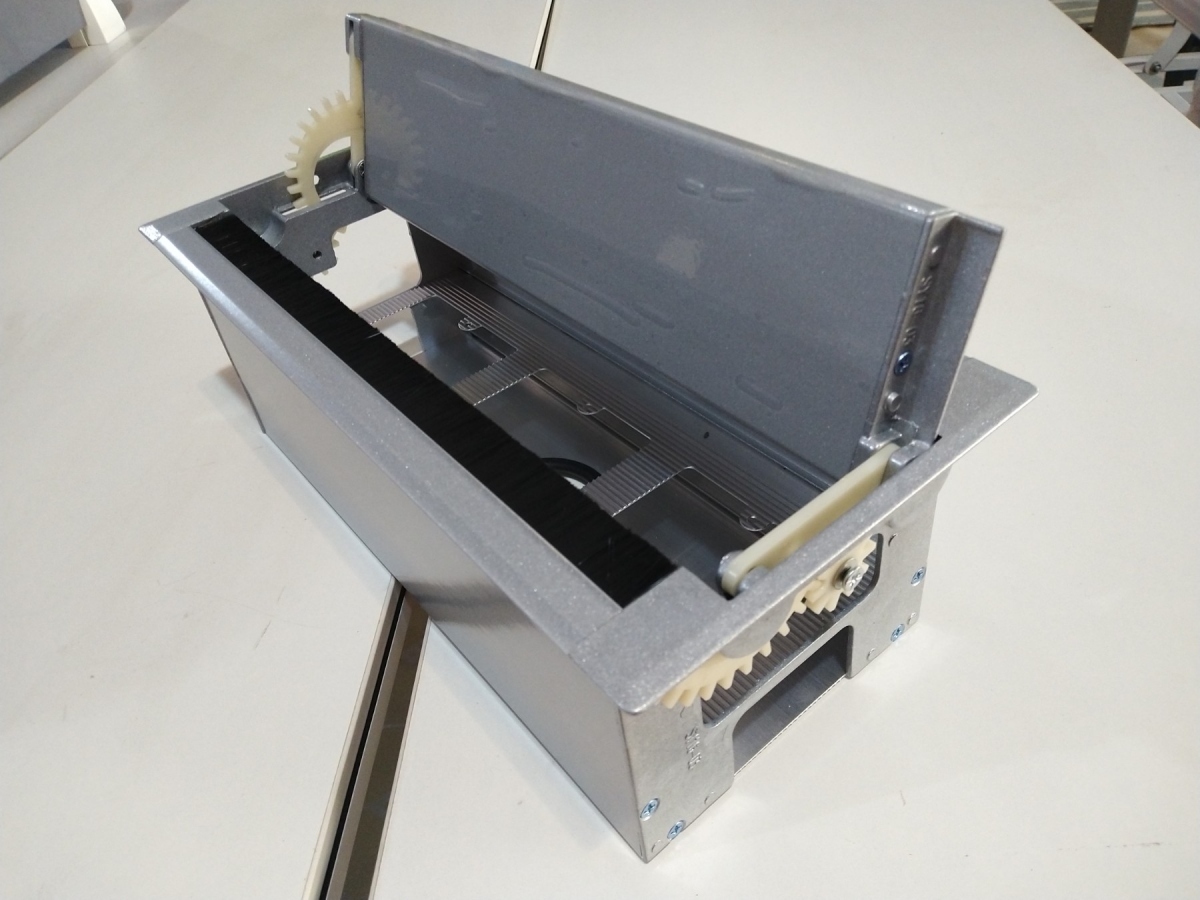 双开多媒体线盒