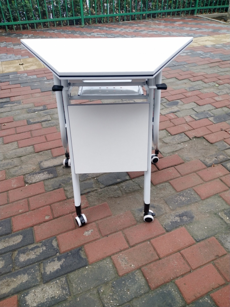 25*50扁圆梯形桌