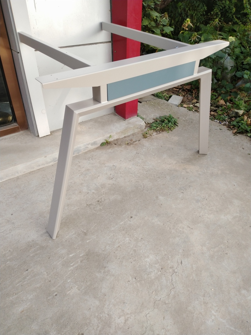 梯形管两人位架子