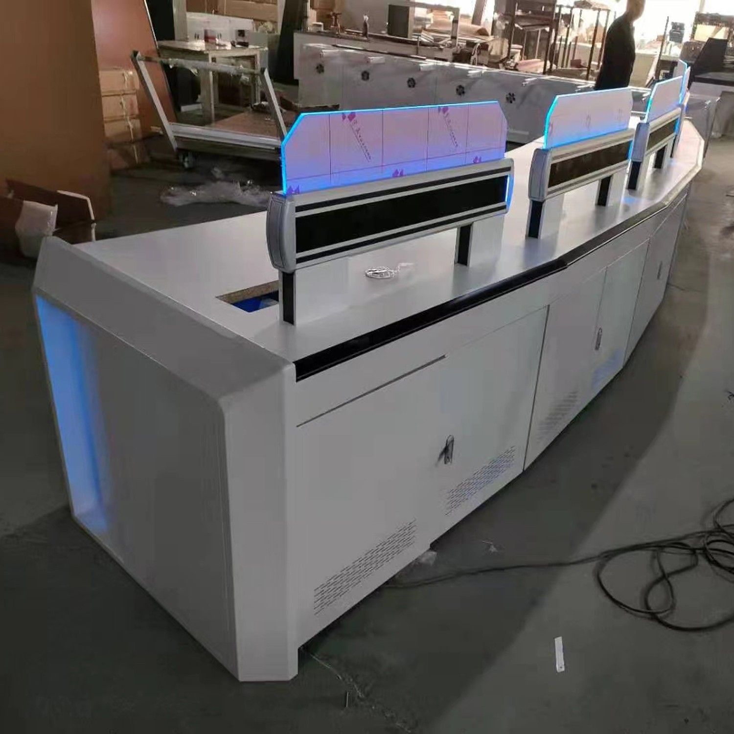 15 操作台