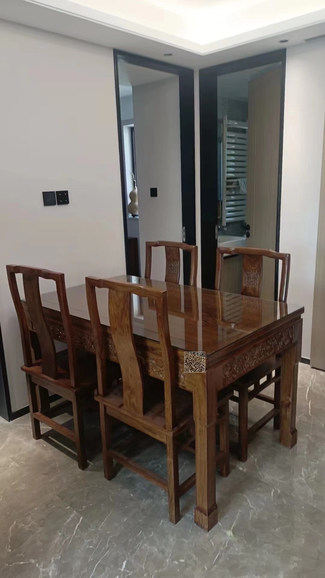 14   餐桌椅