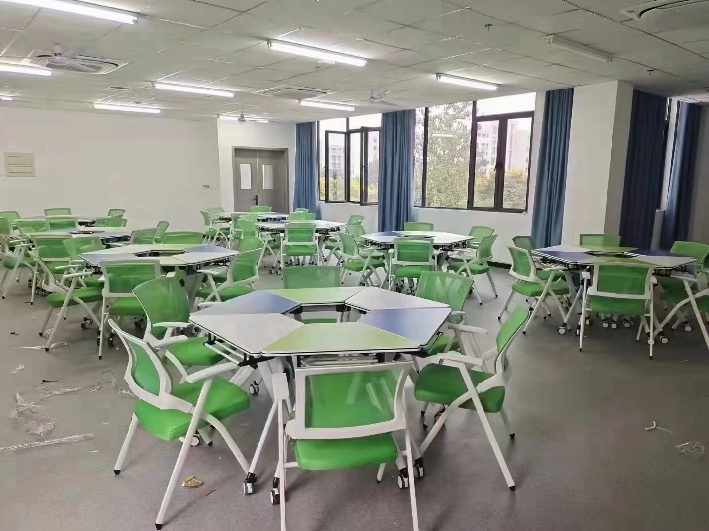 培训桌椅9