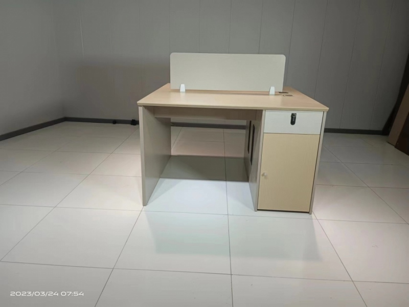 开放式员工位35