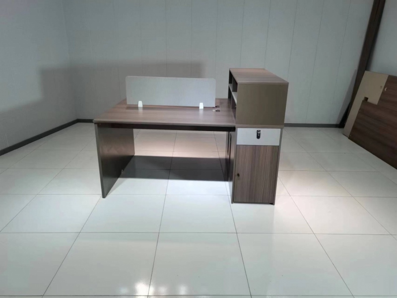 开放式员工位42