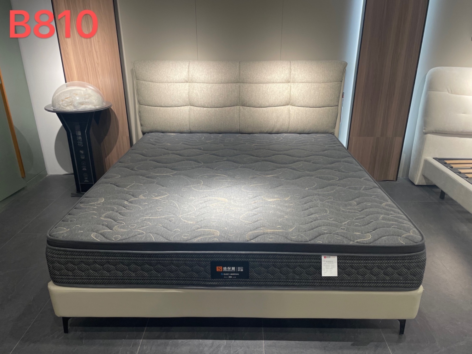 B810