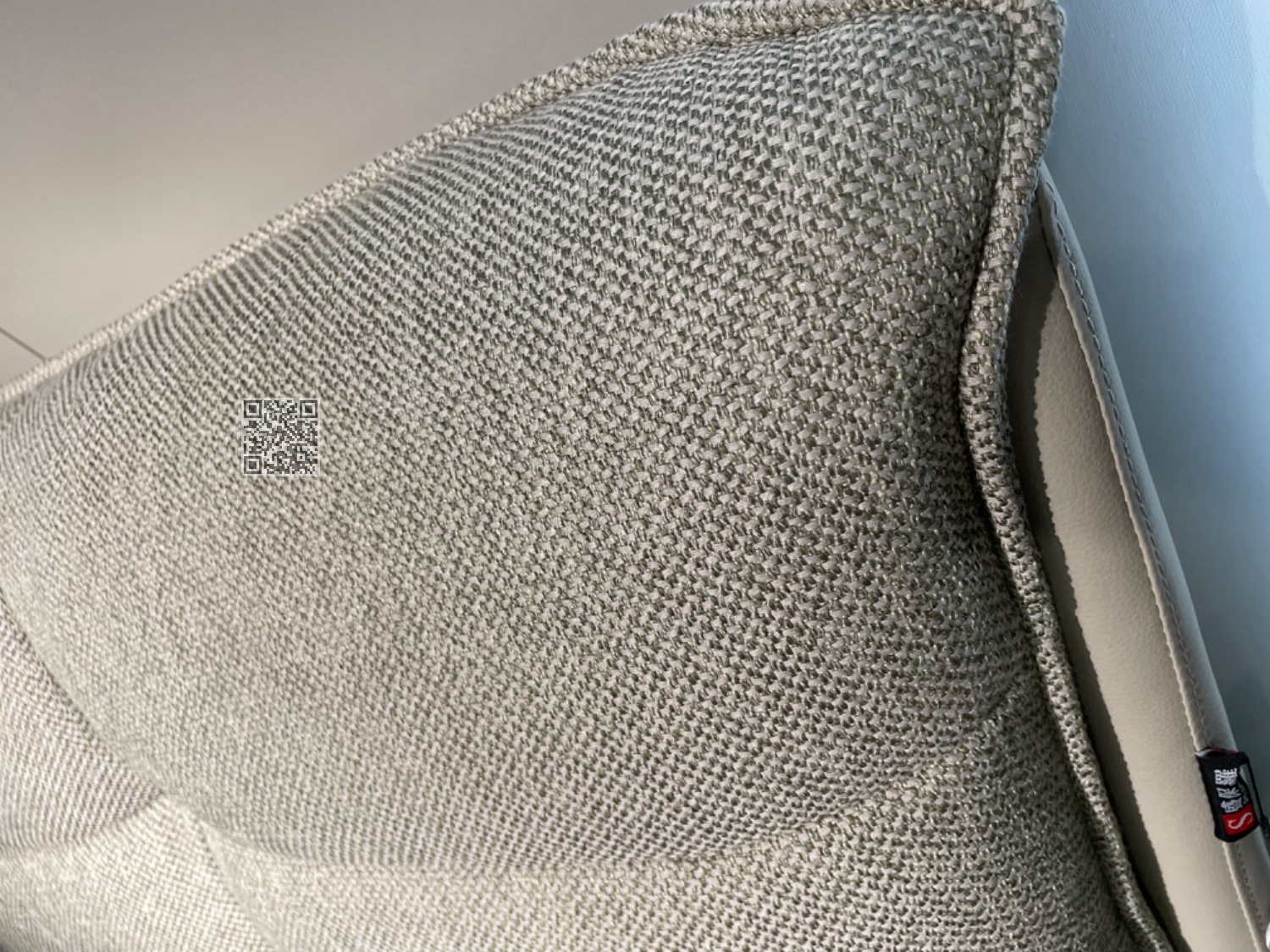 B810