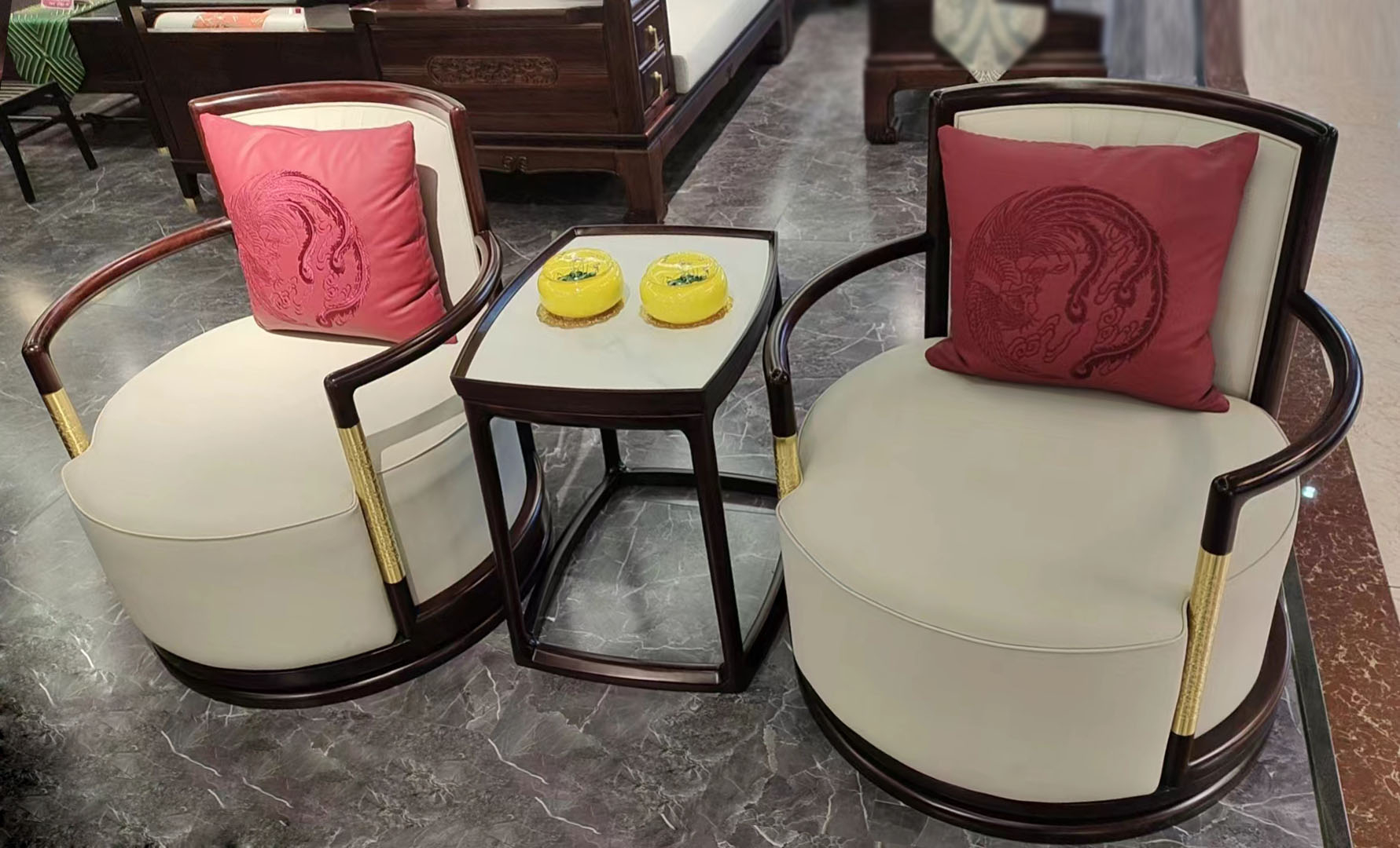 轻奢2+4+休闲三件套 轻奢2+4+休闲三件套