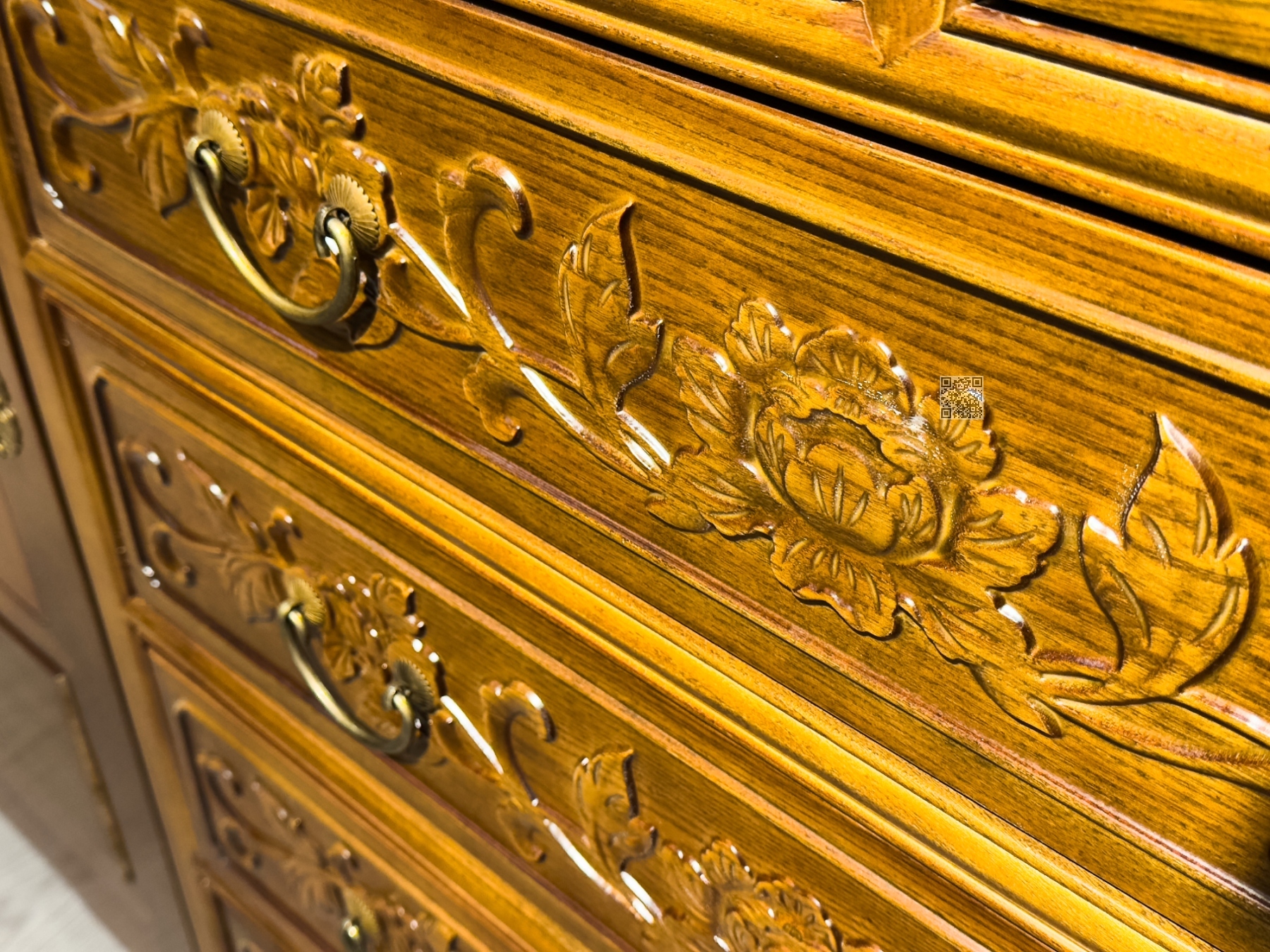 榆木雕花五斗柜