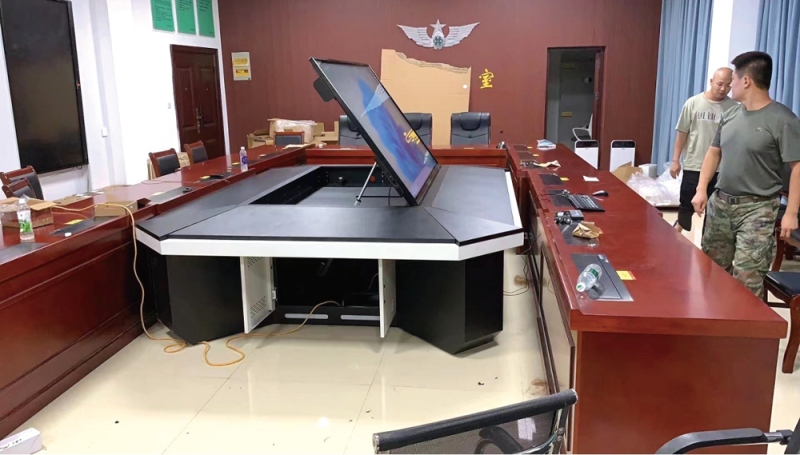 福建漳州某作战指挥室项目<98寸电子沙盘>