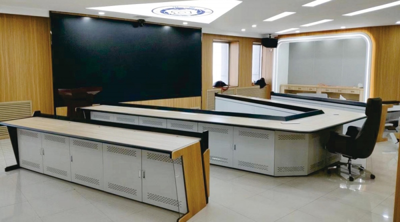 辽宁铁岭气象局项目<会商桌+操作台>