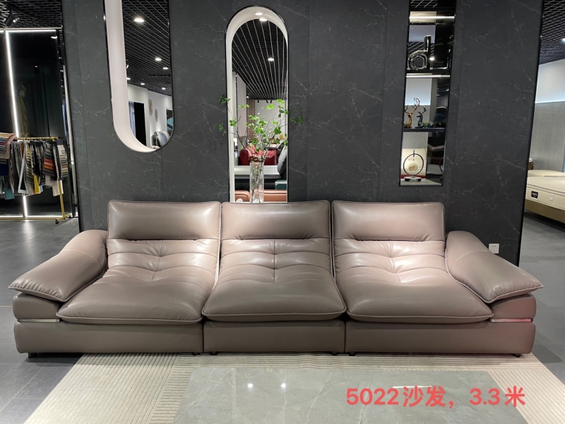 5022皮沙发