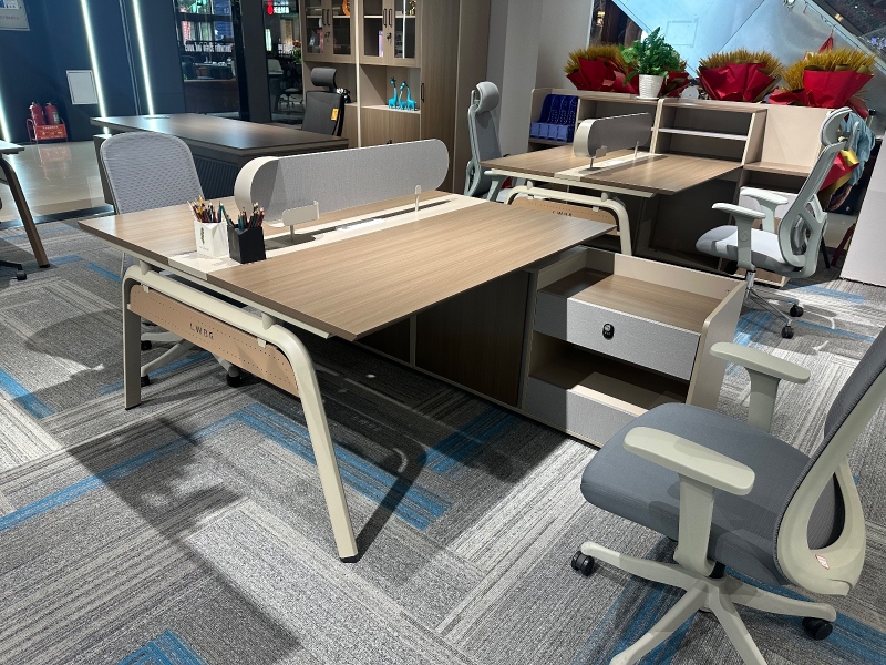 开放式员工位37