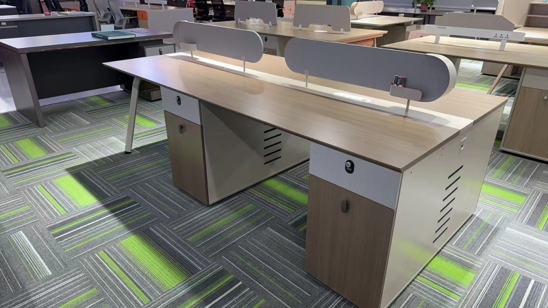 开放式员工位44