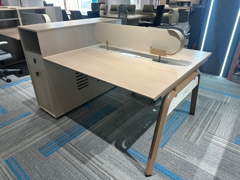 开放式员工位47