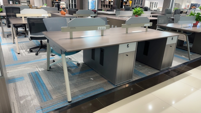 开放式员工位63