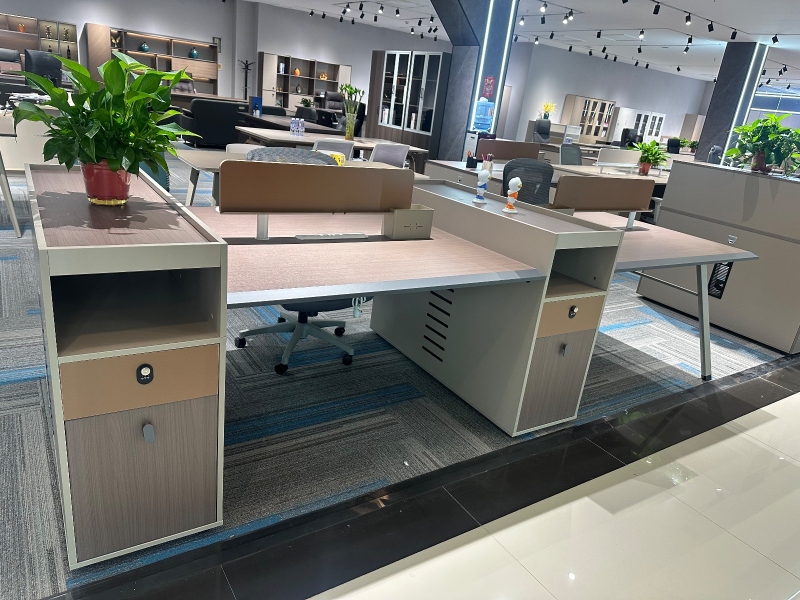 开放式员工位69