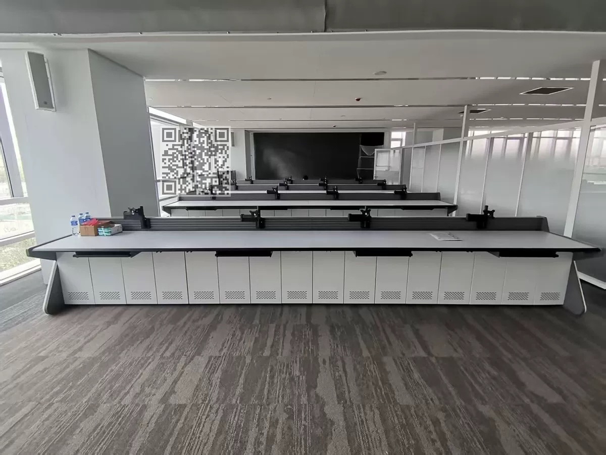 监控操作台