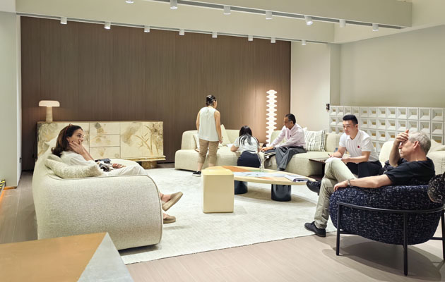 吾道休闲沙发品牌官网 客厅中的布艺沙发如何保养