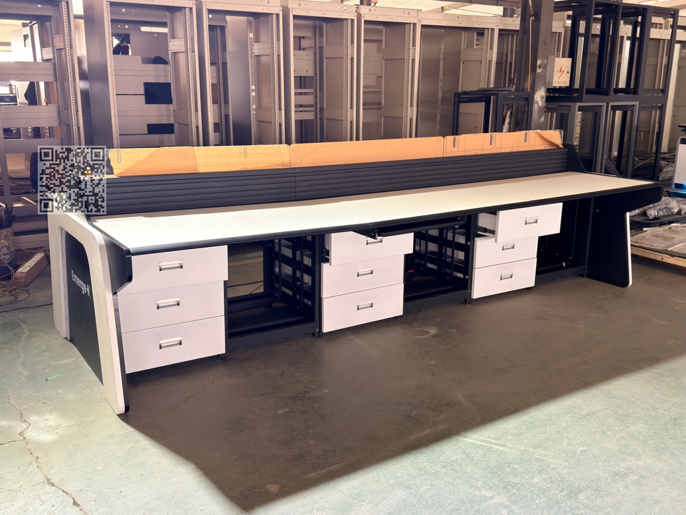 高标准定制化智能控制台