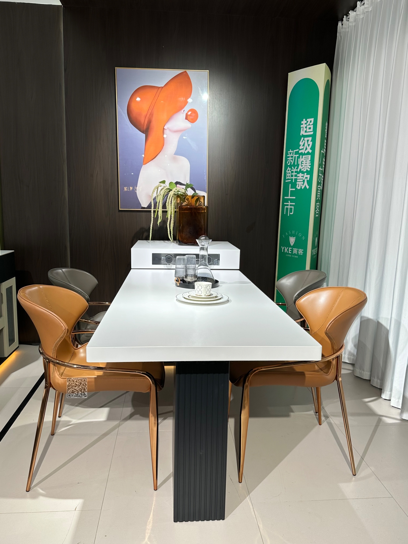 D70岛台:黑白配色