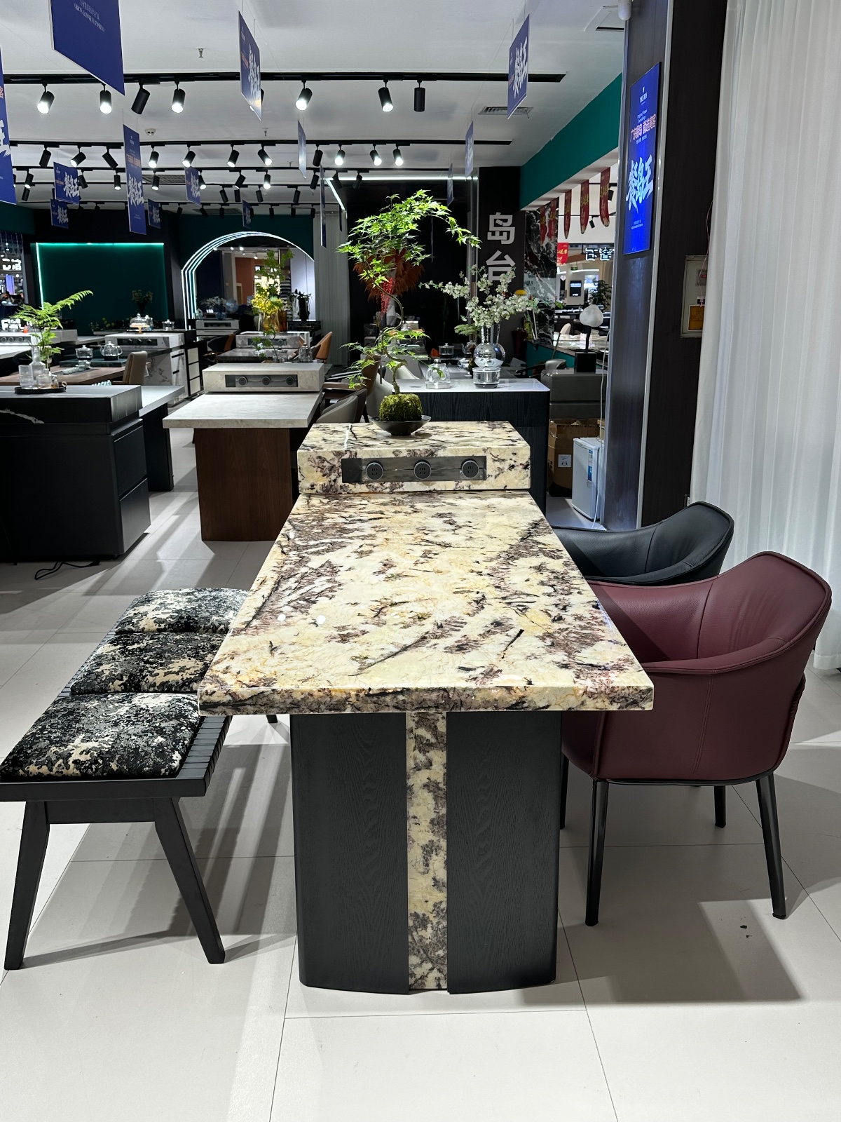 L26岛台（金枝玉叶天然发光奢石）