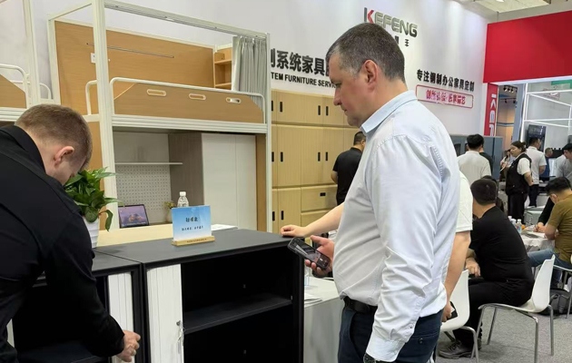 凯丰钢制文件柜生产厂家钢制办公室套色文件柜子批发价格有优惠吗