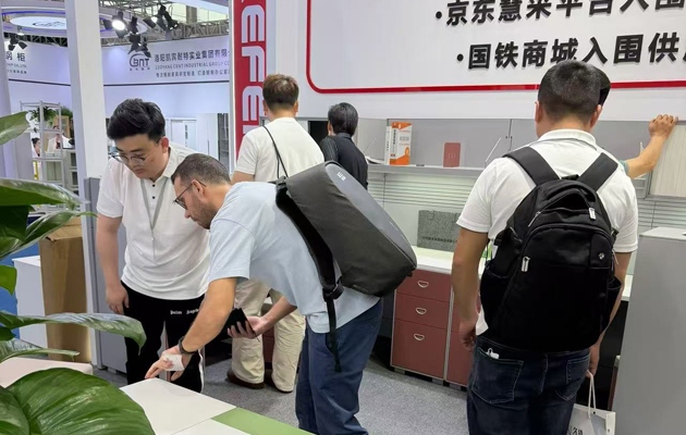 凯丰铁柜多门钢制储物柜换衣柜定制品牌钢制更衣柜多少钱一个