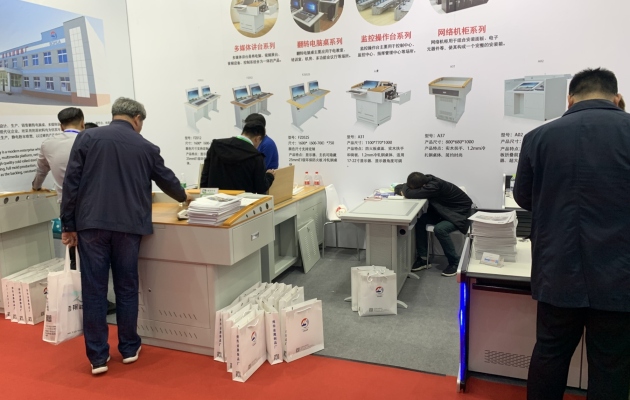 香河家具城博华金属制品厂翻转桌多媒体讲台监控操作台网络机柜质量怎么样